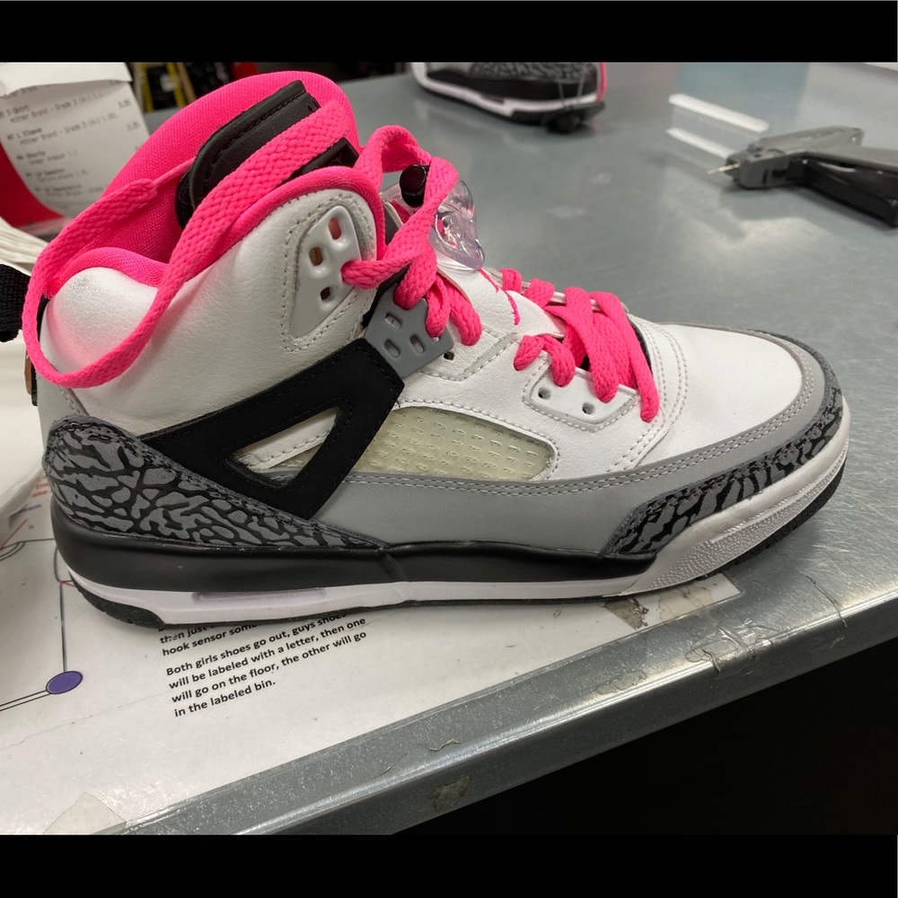 Jordan Girls Brooklyn Sneakers Youth Size
